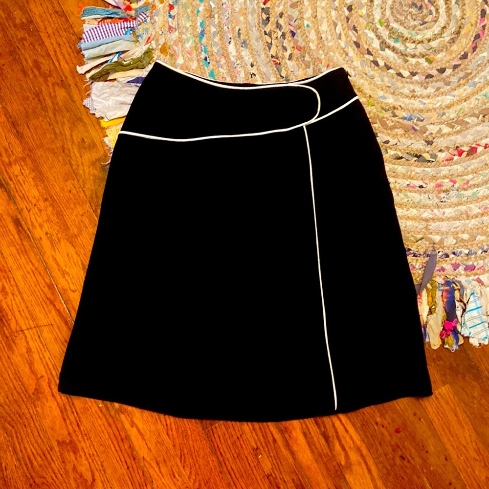 Black and white high waisted skirt.